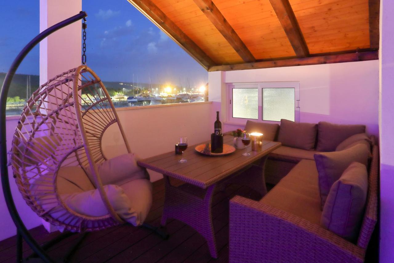 Luxury Monika Near The Sea With Private Parking Apartment *