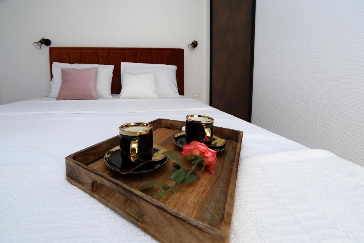Luxury Monika Near The Sea With Private Parking Apartment *