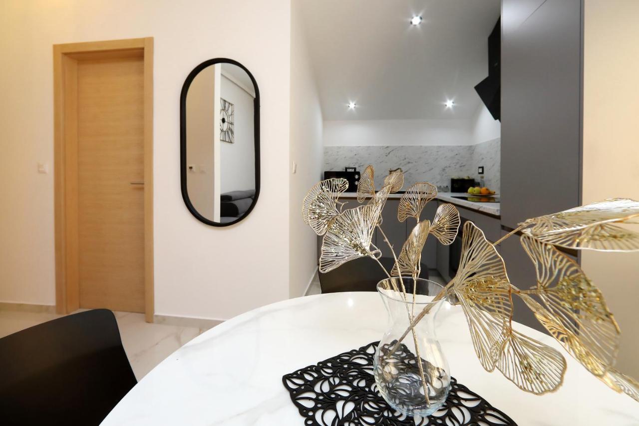 Luxury Monika Near The Sea With Private Parking Apartment Bibinje
