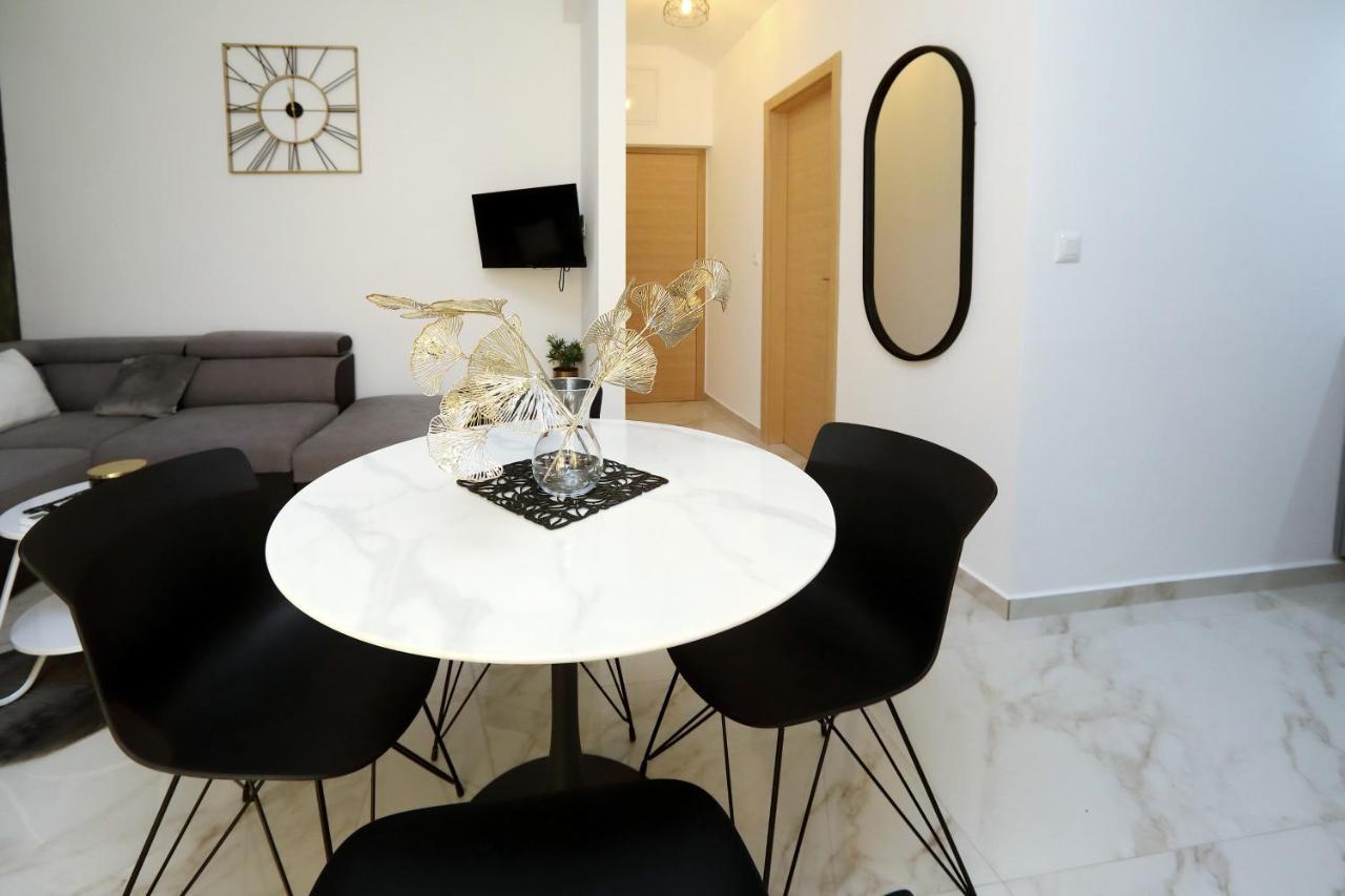 Luxury Monika Near The Sea With Private Parking Bibinje