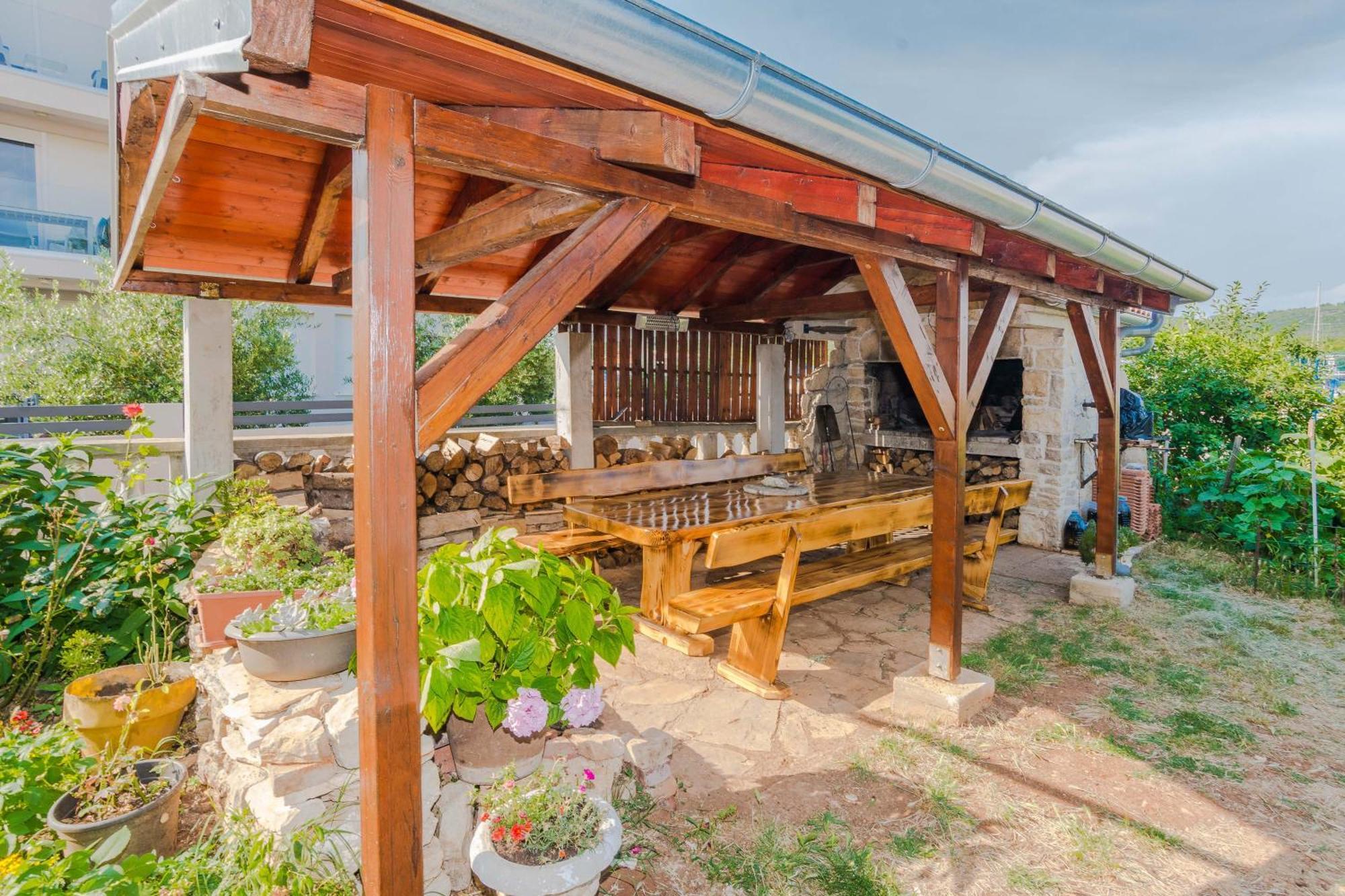 Apartment Luxury Monika Near The Sea With Private Parking Bibinje